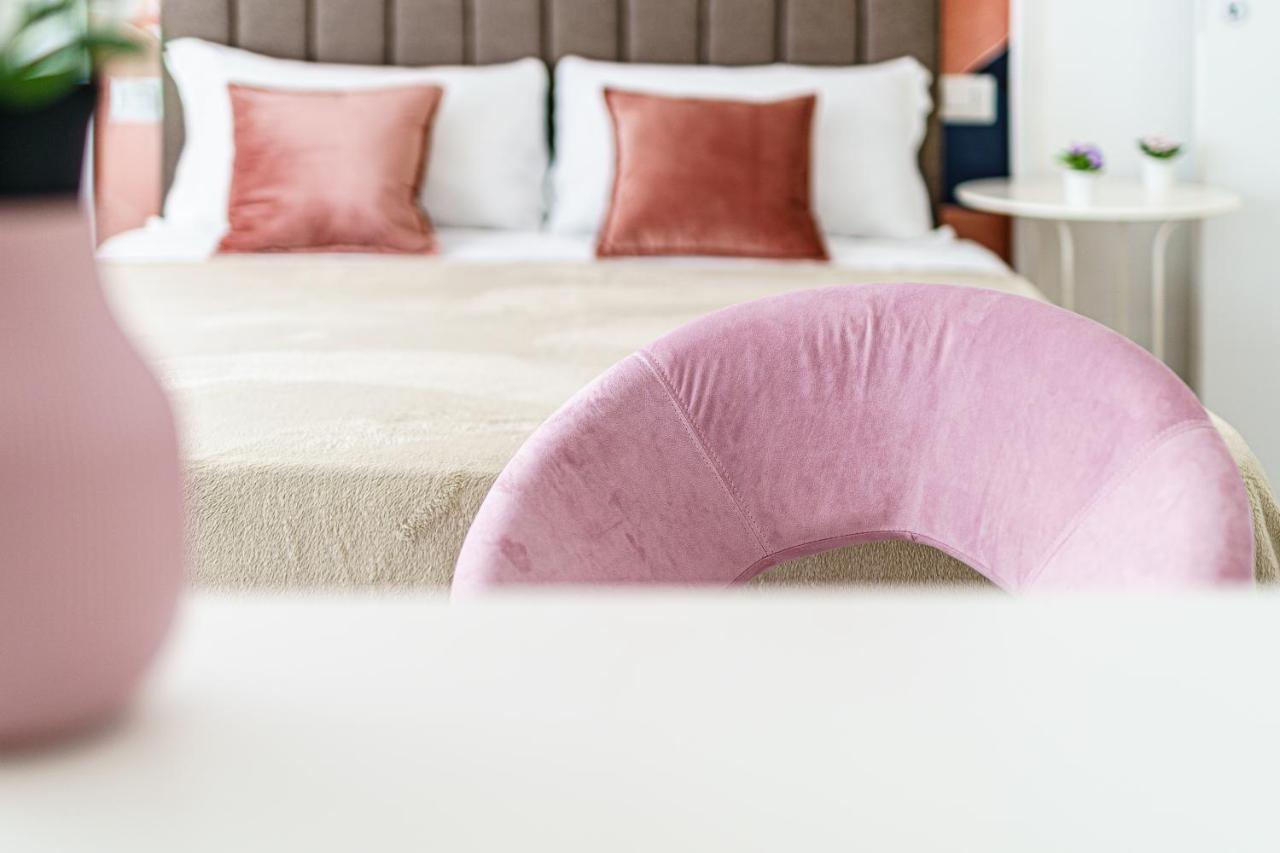 Atena Rooms กาญารี ภายนอก รูปภาพ