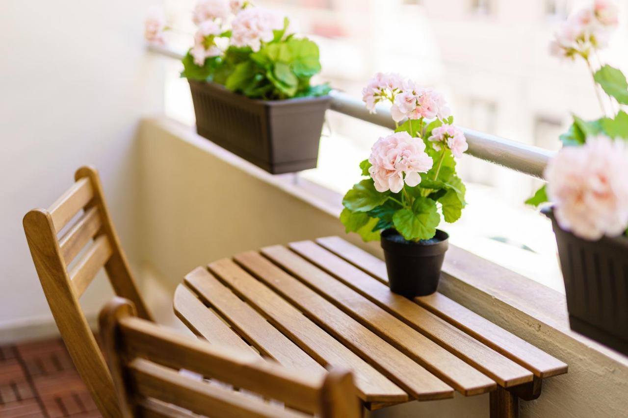 Atena Rooms กาญารี ภายนอก รูปภาพ