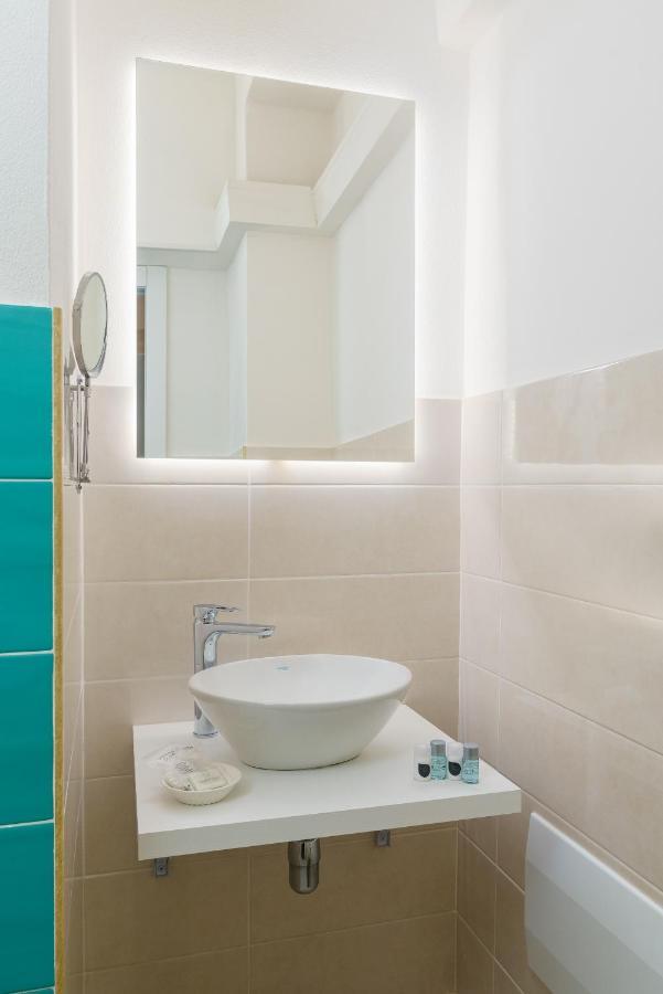 Atena Rooms กาญารี ภายนอก รูปภาพ