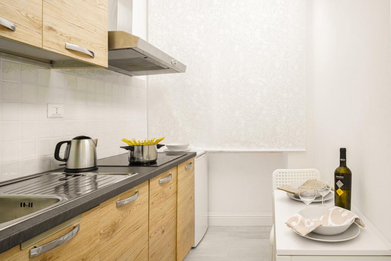 Atena Rooms กาญารี ภายนอก รูปภาพ