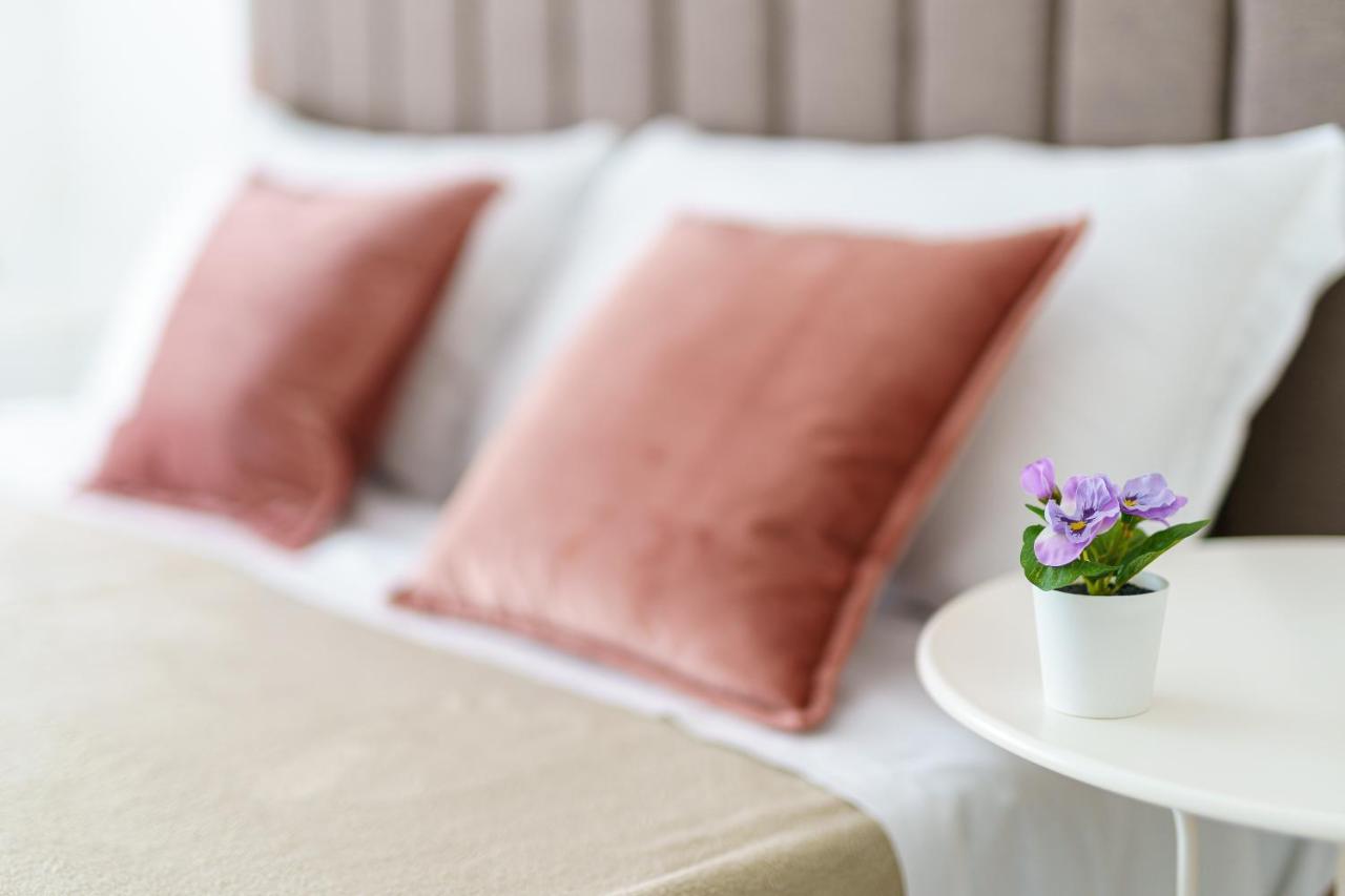 Atena Rooms กาญารี ภายนอก รูปภาพ