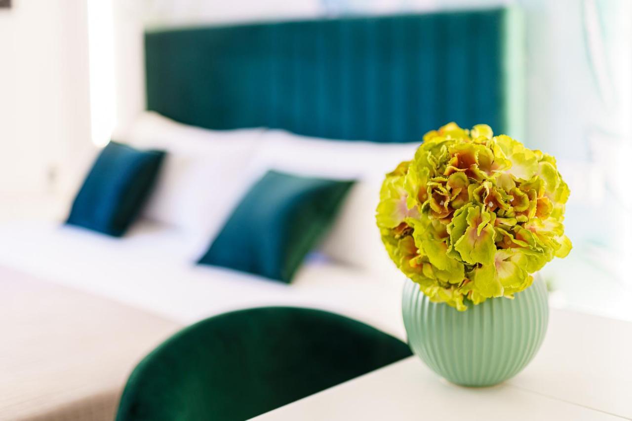 Atena Rooms กาญารี ภายนอก รูปภาพ